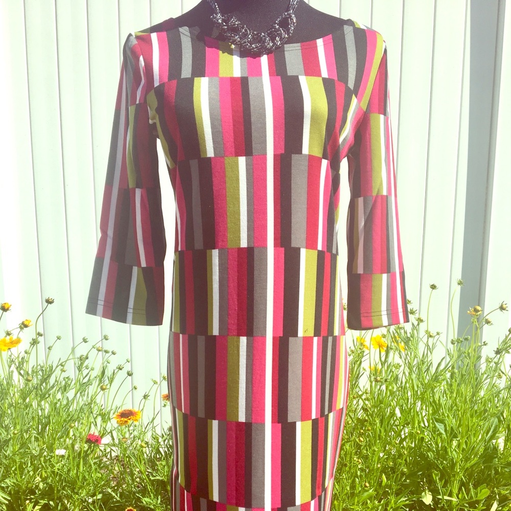 Beautiful career dress!